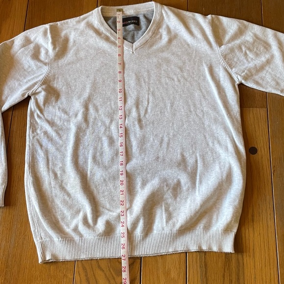 XL Redwood Off White Crewneck - Picture 10 of 10